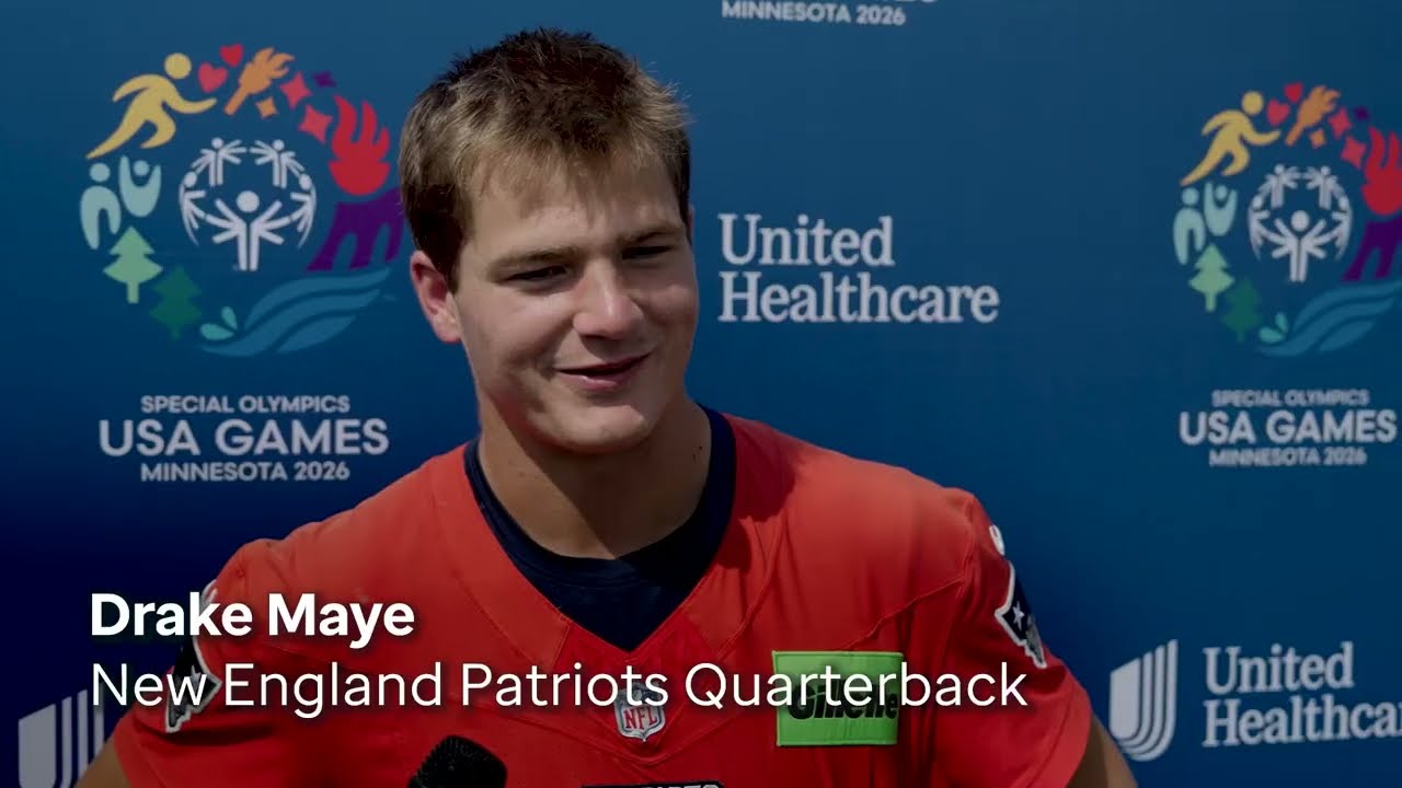 UnitedHealthcare hosts Unified Flag Football practice with the Patriots and Vikings