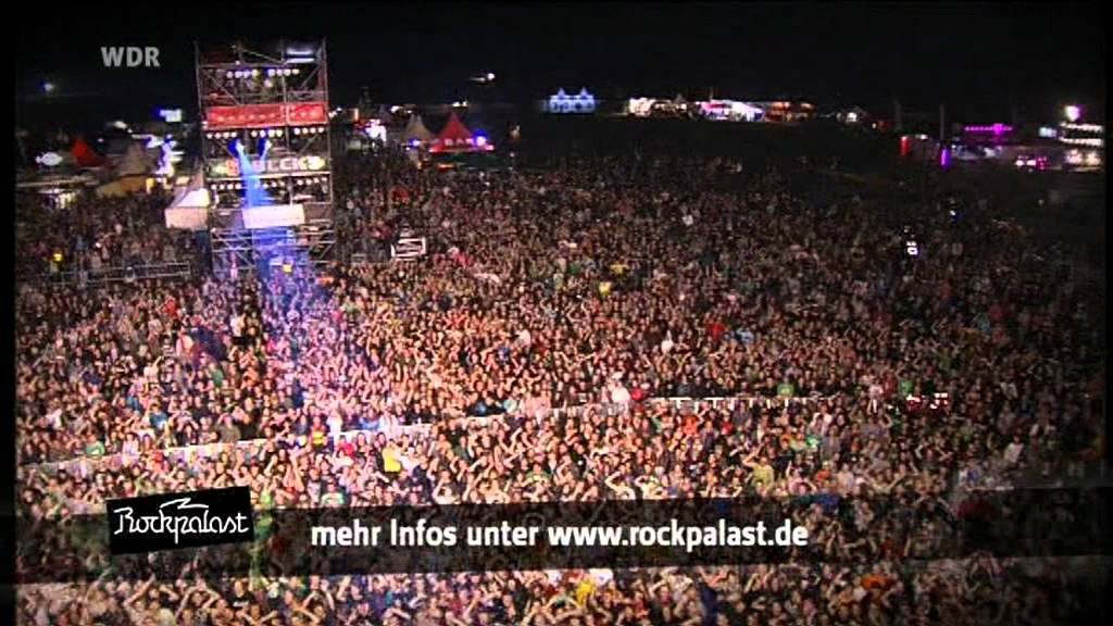 Dropkick Murphys- TNT (AC/DC Cover) Area4 2011