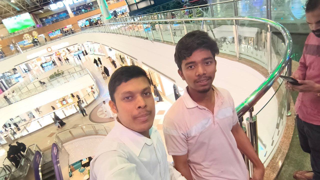 Saudi Arabian Mall visit full vlog 😱🇸🇦 | #fullvlogs 