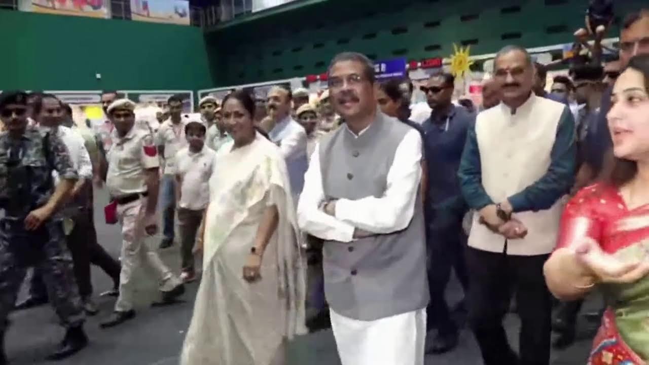 LIVE: Shikshak Mahakumbh at Thyagaraj Stadium