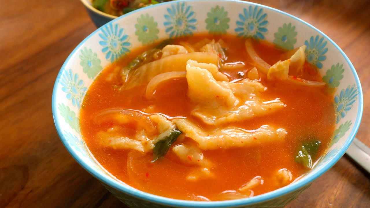 Кимчи-суджеби (суп из рваной лапши с кимчи:김치수제비)!
