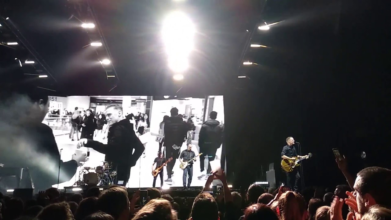 Bryan Adams - Can't stop this thing we started (11/12/2019) Barcelona
