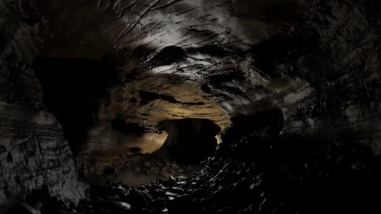 3D Cave Formation Room Video