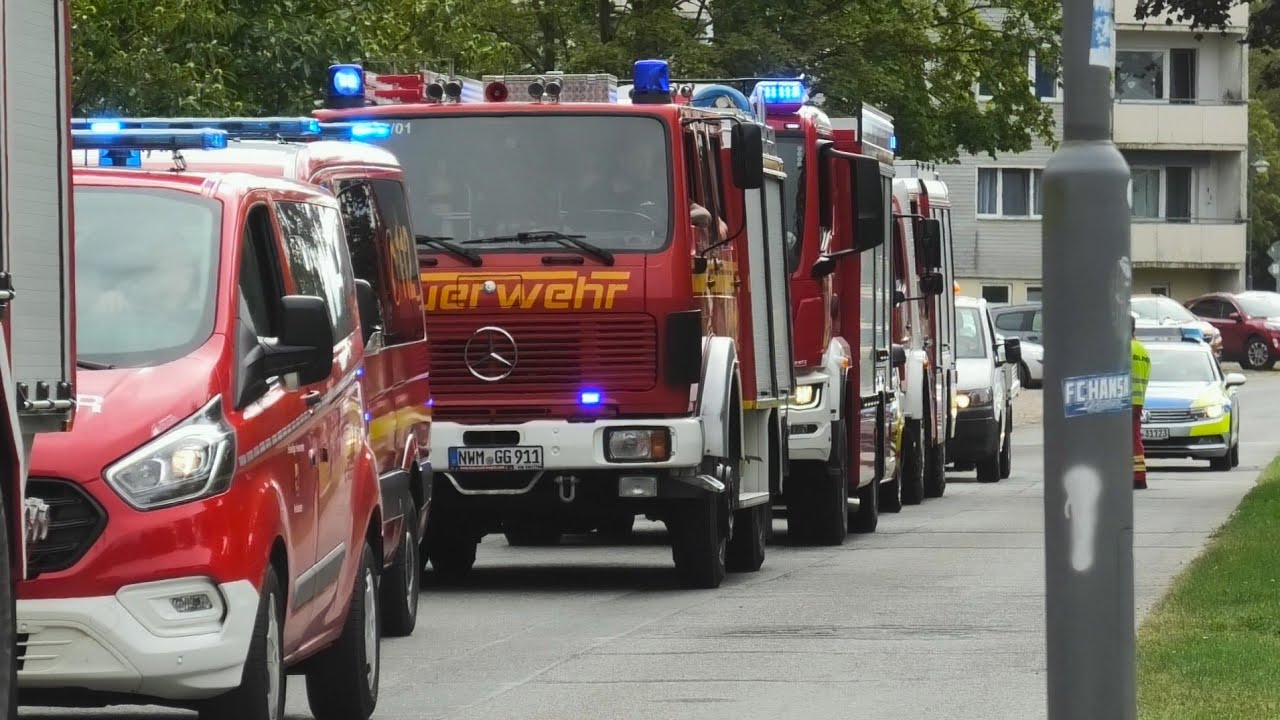 Umzug Feuerwehren im Stadtgebiet von Warin