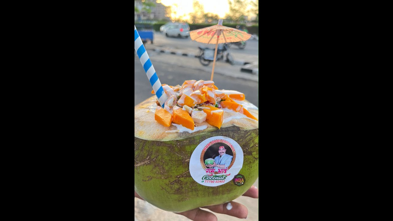 Coconut 🥥Mango🥭 Blast 💥 Now in Surat,  Surat Food #coconut #suratfood  #khanaindiaka
