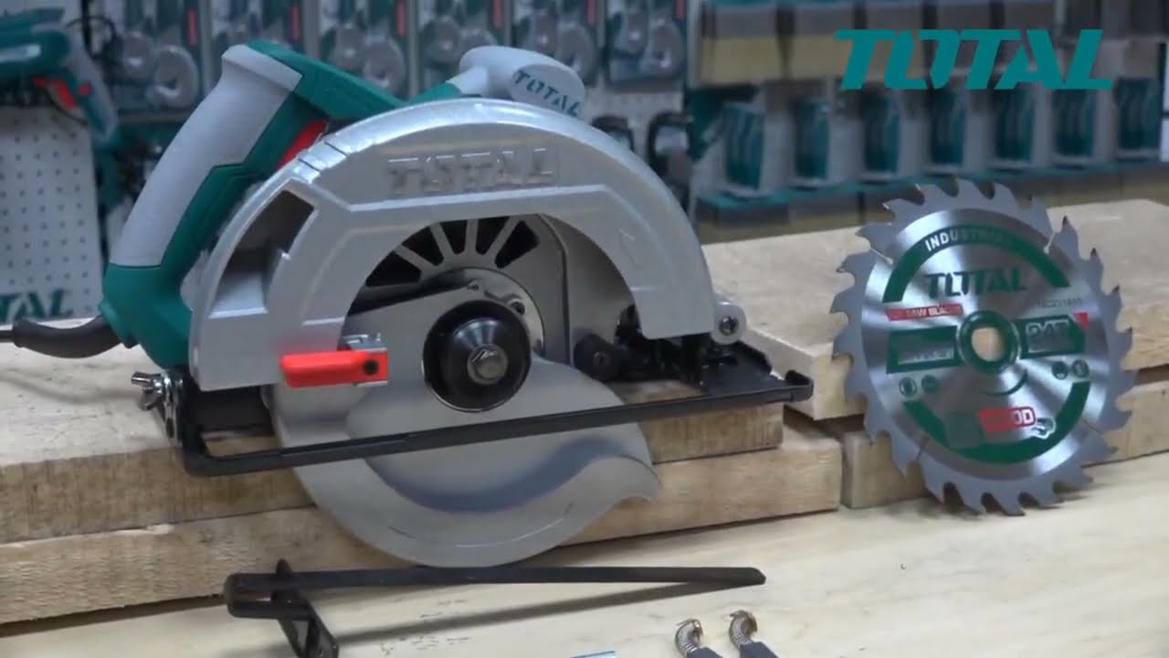Total Circular saw 1400W .(TS11418526)