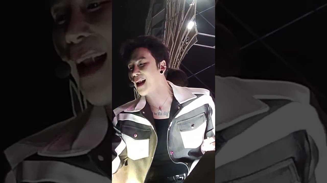 คนหล่อร้องเพลงม่วนมาก