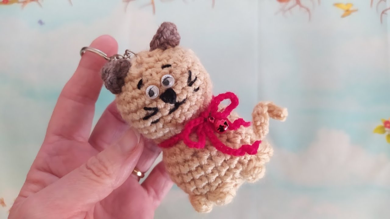 Мастер-класс по вязанию брелка крючком «Котенок амигуруми»🐱