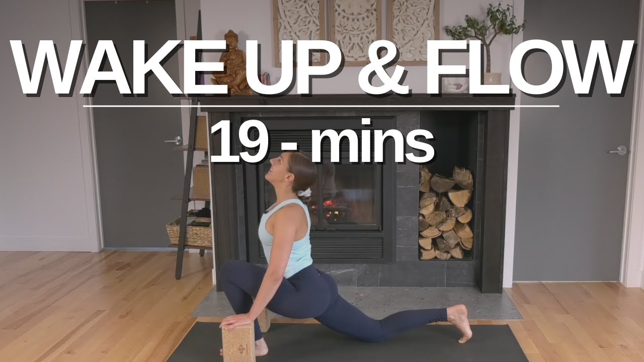 Wake Up & Flow • Short Morning Yoga Class • 19 mins