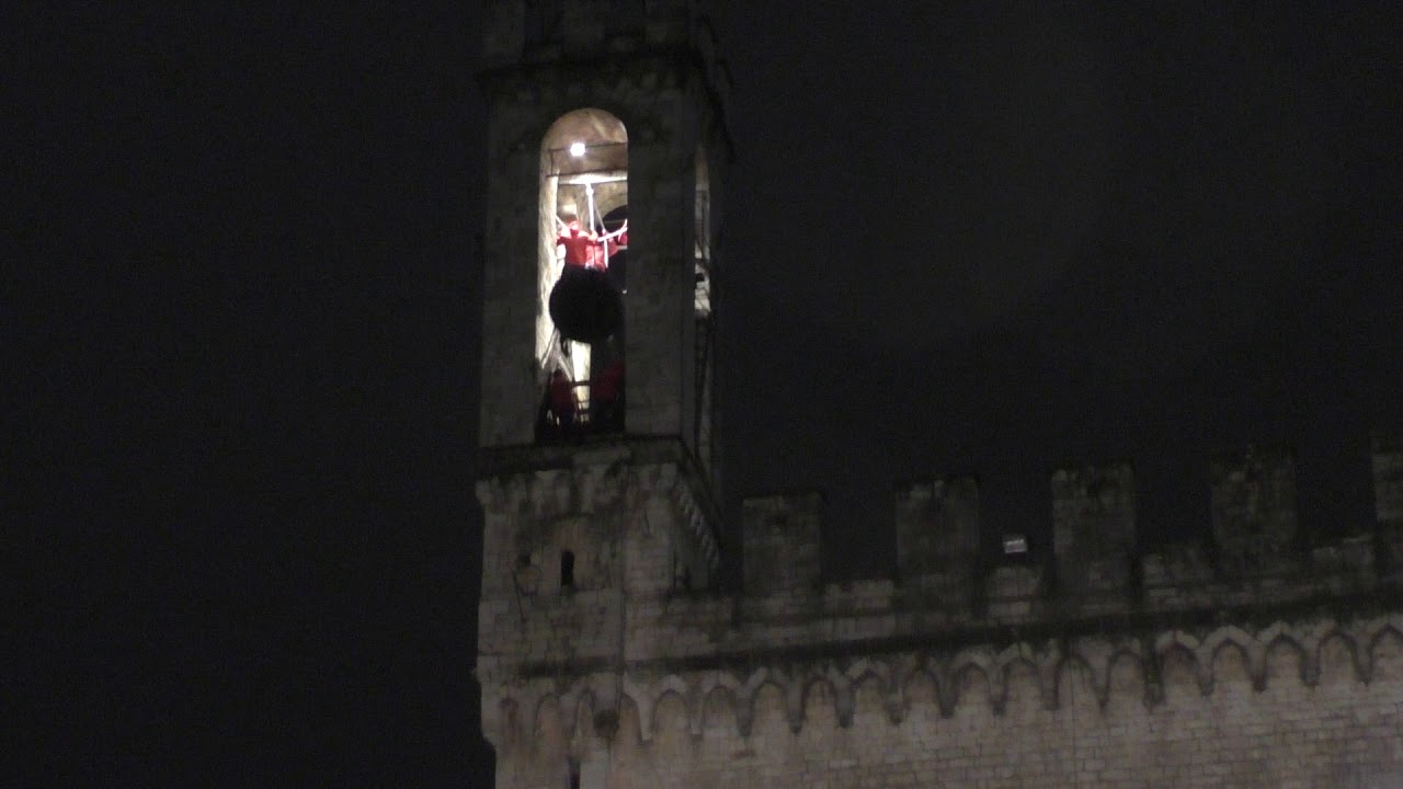 Gubbio - Sonata del Campanone per l'Immacolata Concezione (www.cronacaeugubina.it)