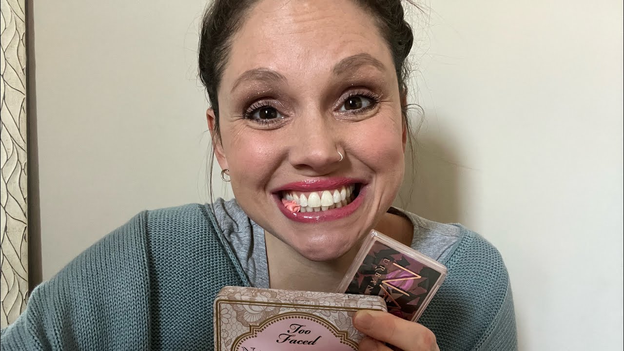 ASMR - National Bubblegum Day! - Soft Spoken Ramble/Makeup/Gum Chewing - Patreon vs. Memberships