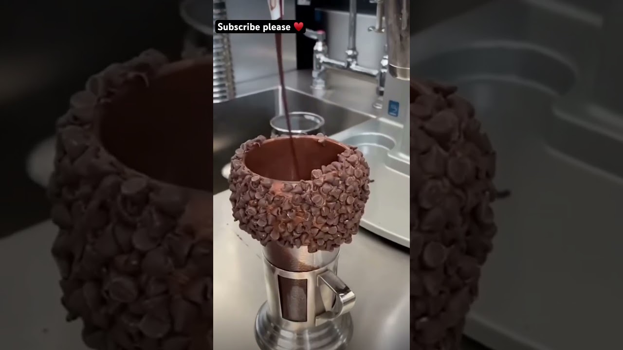 Soft delicious chocolate crazyshake #shortsfeed #shortvideo #viral #icecream #shorts #trending