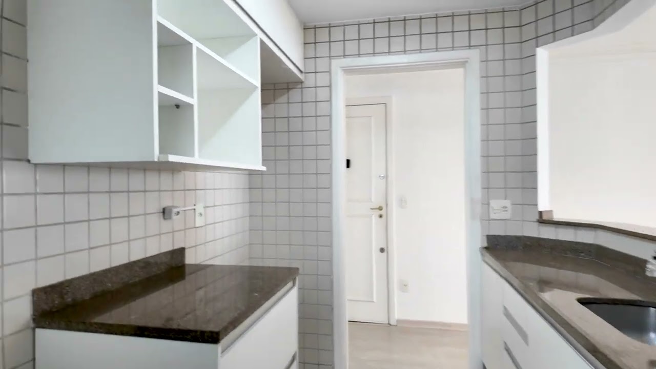Apartamento à Venda – Av. Miruna, 320 Moema – São Paulo