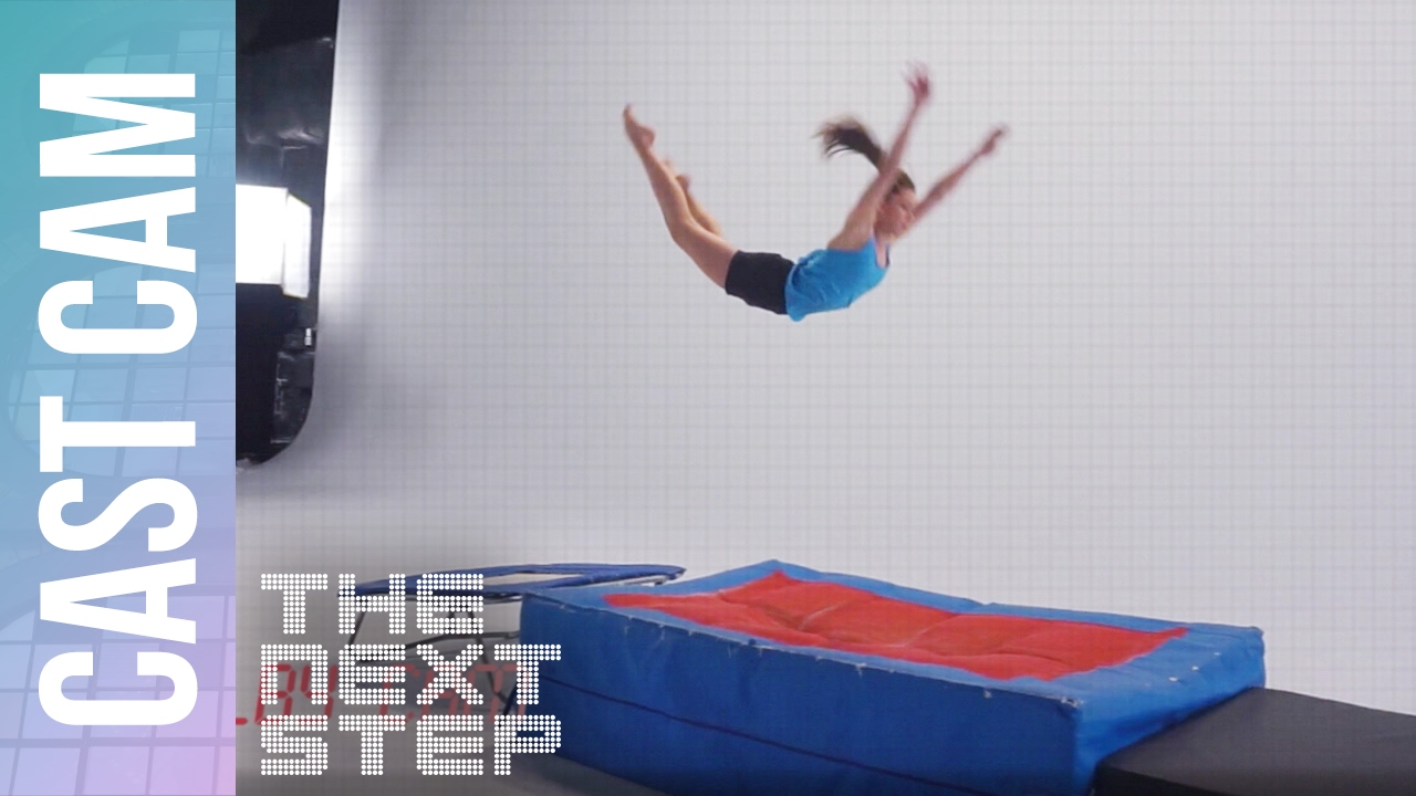Cast Cam: Shelby at White Walls Filming - The Next Step