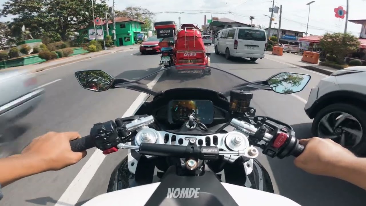 CFMOTO 675SR-R Brutal Downshift! 🔥