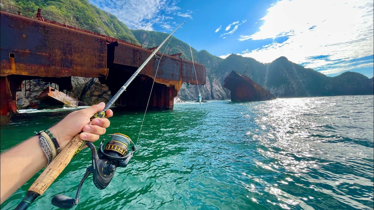 Pescando en las Piedras en el Mar! | Captura y Cocina en la Lancha!