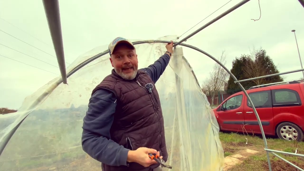 L’ERREUR qui tue votre Serre : Pourquoi je remplace TOUS mes fils par le Deltane ! #jardinier