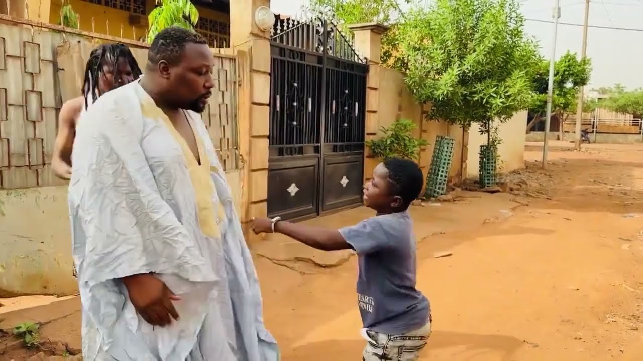 Eeh laisse moi kui faire la morale&hellip; Onh ce que tu cherchais tu l&rsquo;as eu maintenant!