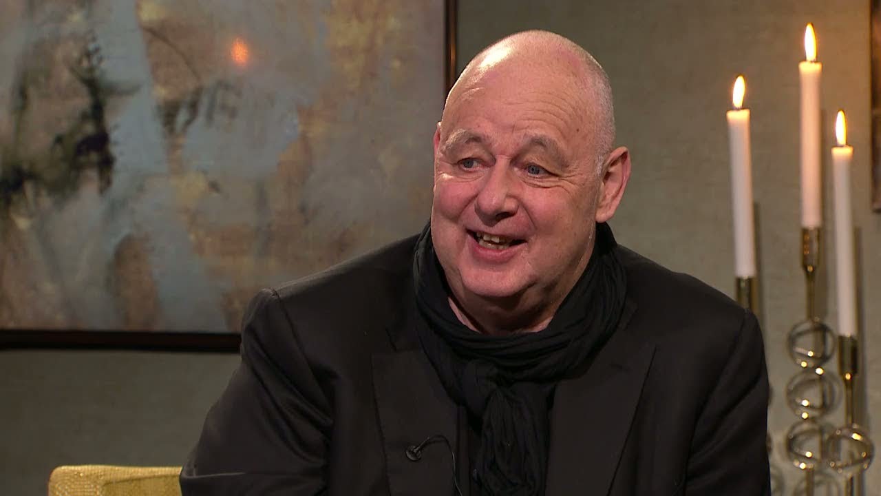 Stj&auml;rnarkitekten Gert Wing&aring;rds eget hem - ett ov&auml;ntat hus - Malou Efter tio (TV4)