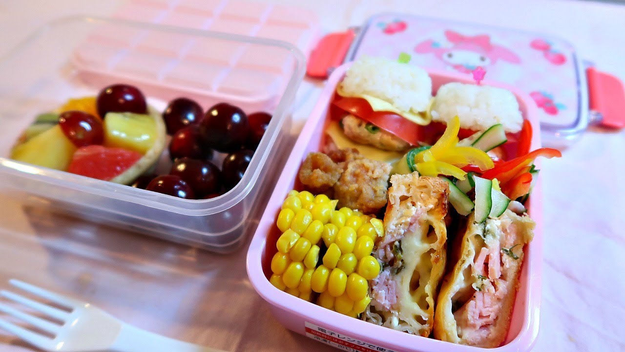 Bento de Hamburger de Arroz e cestinhas de pão e massa folhada | Angela