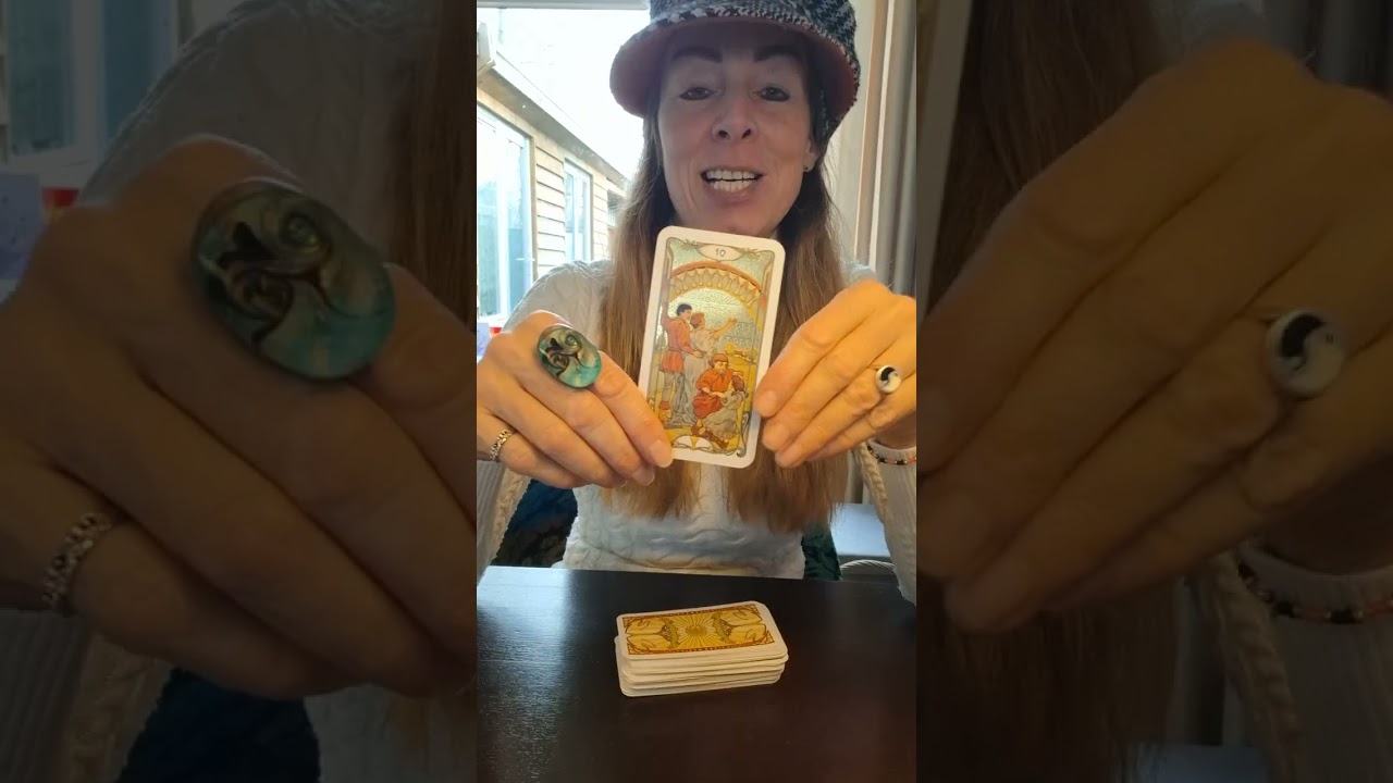 Wel of niet die luxe aankoop doen? Het universum geeft antwoord op financiële vragen met tarot