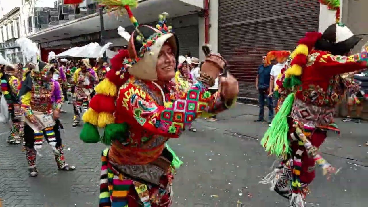 Grupo Tinkus Kay Sur, presente en pasacalle danzas de Puno en veneración a Virgen de la Candelaria