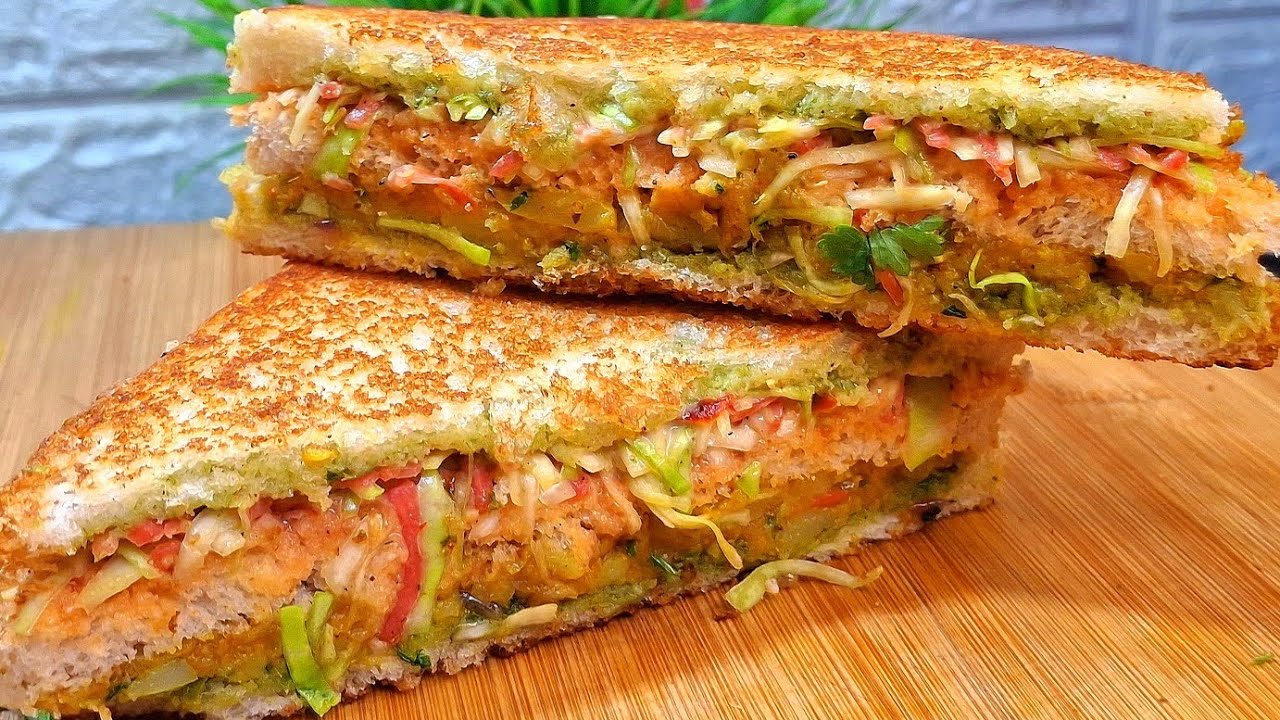 Veg Desi Club Sandwich Recipe | Creamy Club Sandwich in 5 minutes | #tastycrumb 