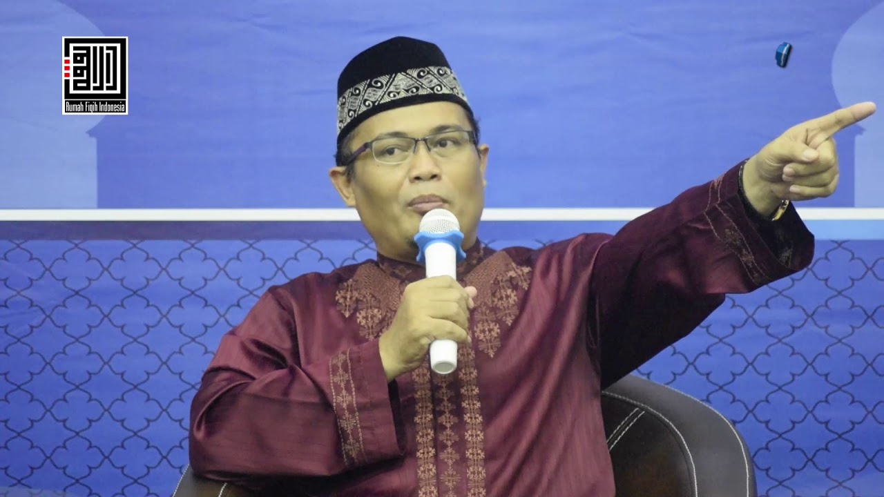 Bagaimana Sikap Kita Yang Bekerja Di Bank Konvensional? - Ustadz Ahmad Sarwat, Lc., MA.