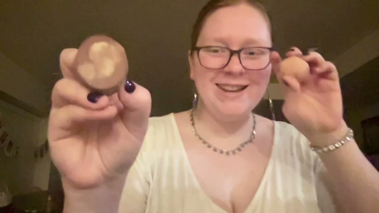 ASMR: Doing your makeup