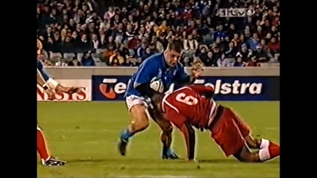 Andrea Lo Cicero's charge KO's Inoke Afeaki