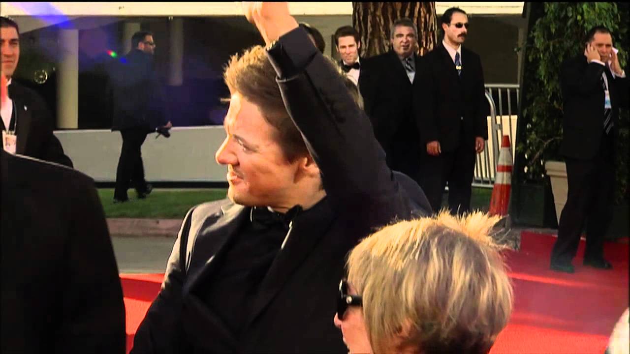Jeremy Renner Fashion at the Golden Globes 2011