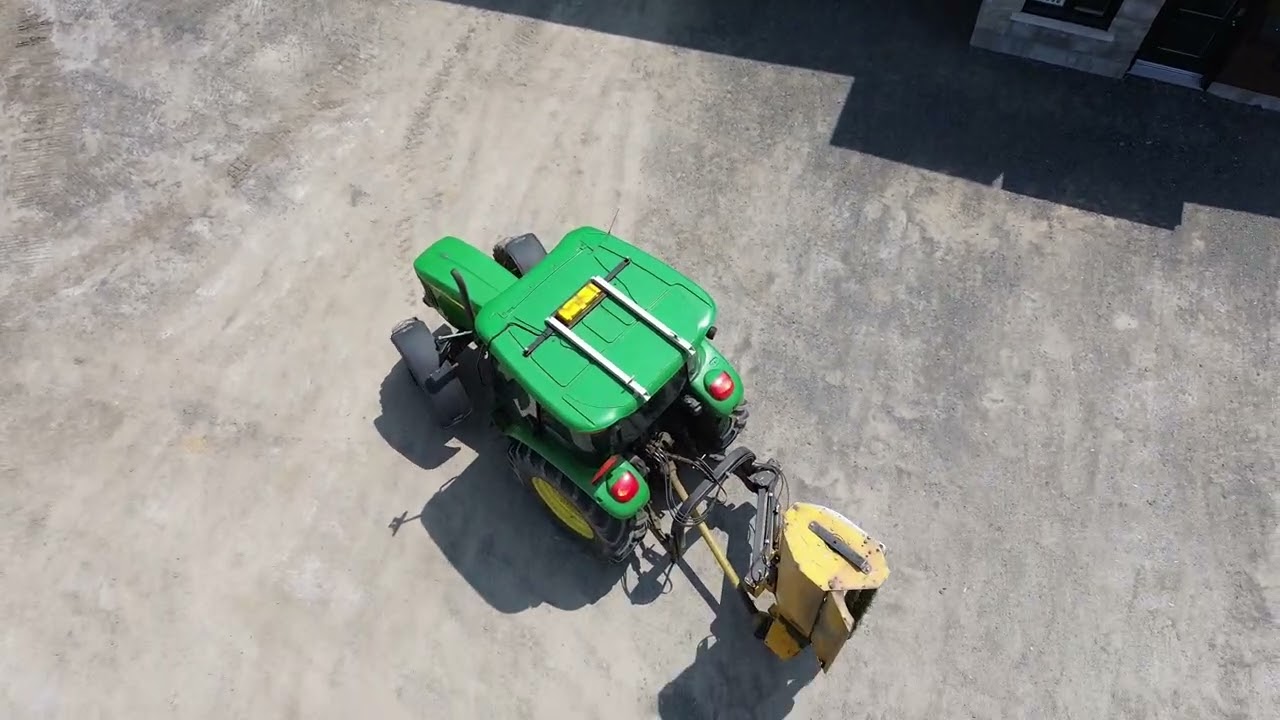 Denis en Tracteur