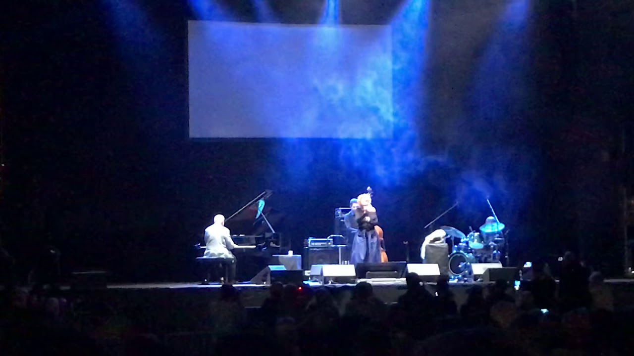 Ornella Vanoni ‘senza fine’ il jazz per le terre del sisma L’Aquila 2019