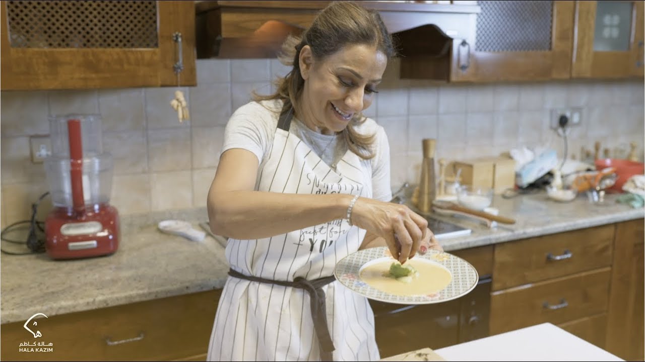 شوربة البطاطا الحلوة مع الأفوكادو  | هالة والطبخ