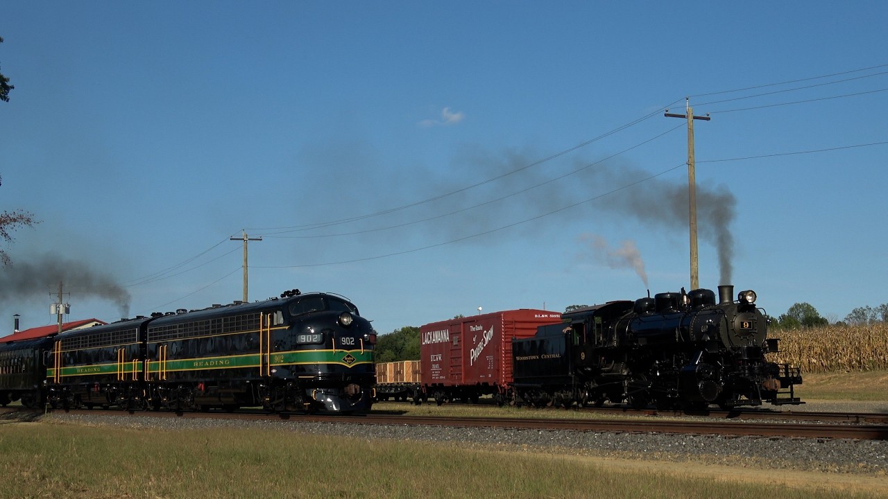 Return of Steam and the Reading FP7's at Woodstown