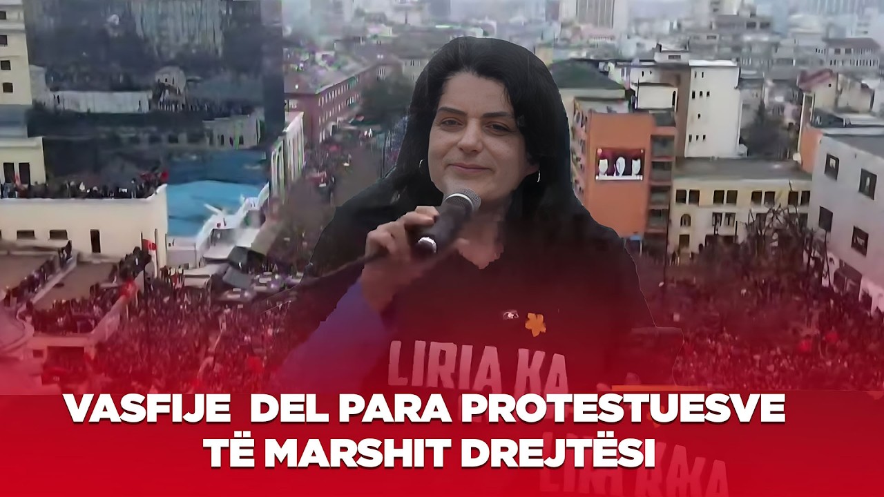 Me zërin e dridhur Vasfije Krasniqi del para protestuesve të marshit DREJTËSI, JO POLITIKË