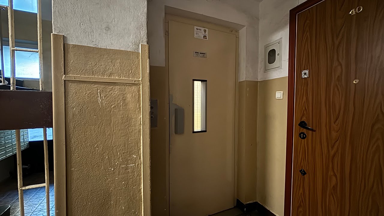 2x ZUD odważnikowy z 1961 roku (mod. Translift) | ul. Anielewicza 15, Warszawa