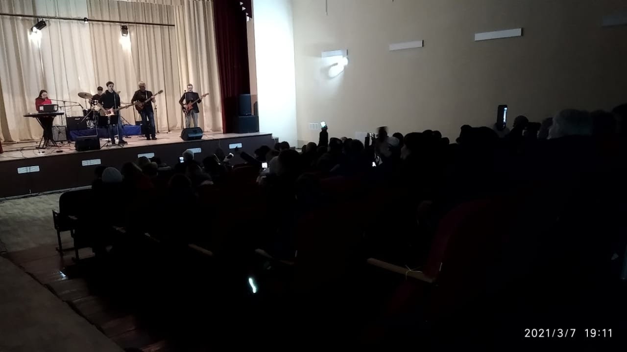ВИА Камертон. Праздничный концерт, посвященный международному женскому Дню.