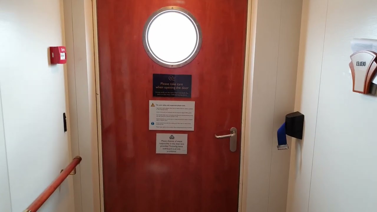 Queen Mary 2 Deck 13