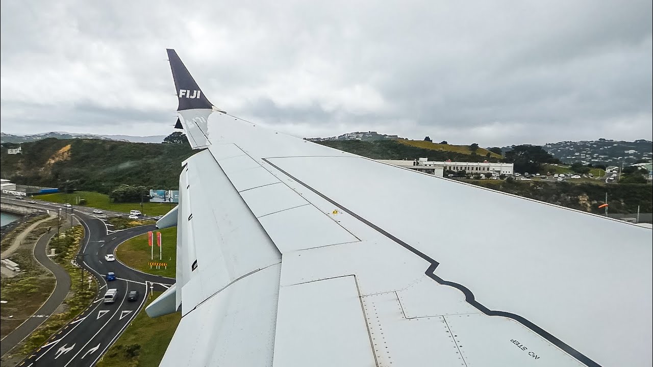 Gusty Fiji Airways Boeing 737 MAX 8 Landing into Windy Wellington