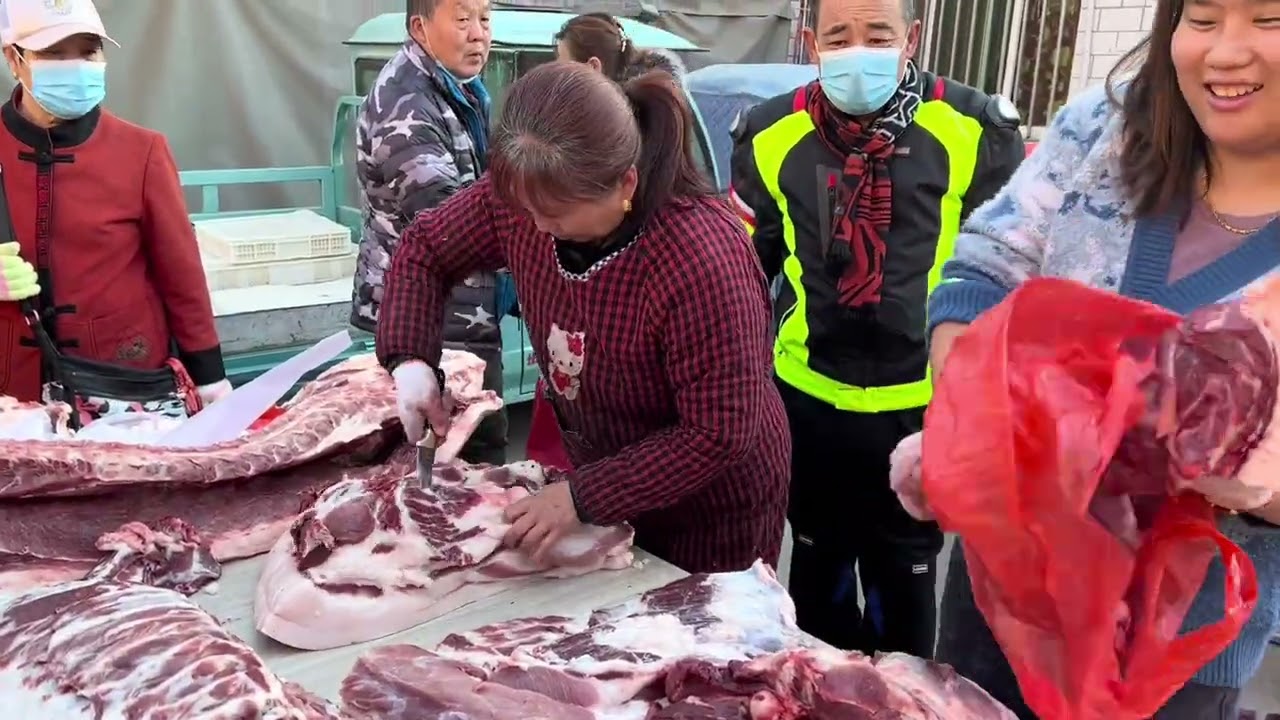 河北90后女老板进京卖猪肉，好家伙500斤猪卖两头，这场面太热闹 #真材实料好不好顾客说的算 #放心肉 #正宗土猪肉