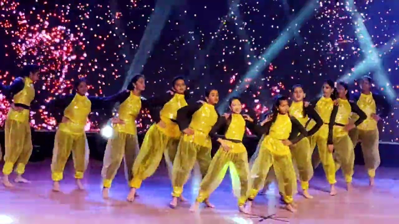 School dance performance 