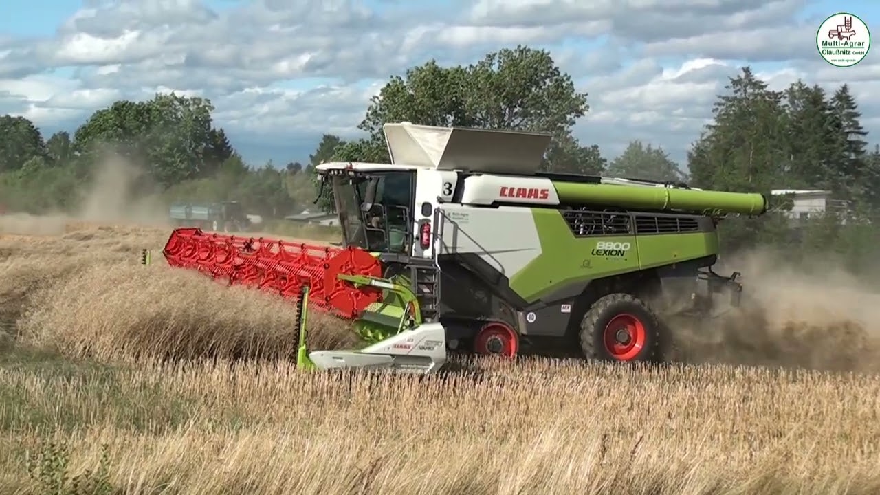 Raps Ernte mit Claas Lexion 8800, rapeseed Harvest, Valtra, John Deere - Multi Agrar Claußnitz