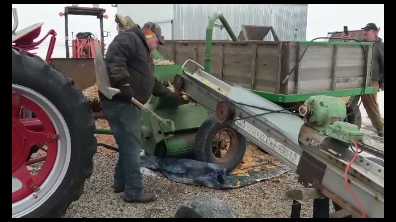 John Deere number 43 corn sheller