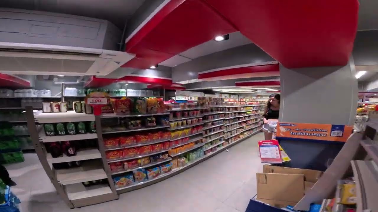 7-Eleven Kamala Beach, Phuket (Deutsch)