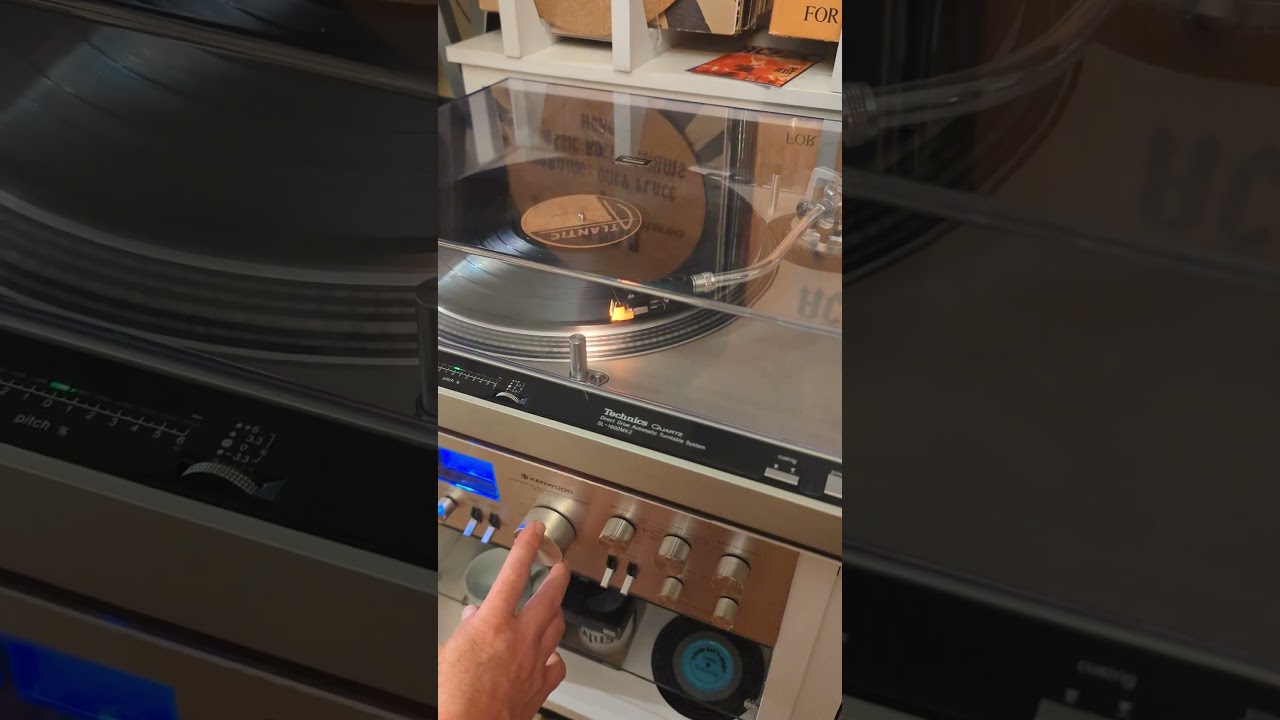 🔥 &ldquo;This isn&rsquo;t just any turntable &mdash; it&rsquo;s the Technics SL-1600 MkII, one of the smartest ever built.&rdquo;