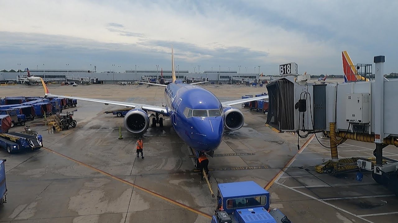 Traveling from MDW to LAS on Southwest Airlines (737Max8)