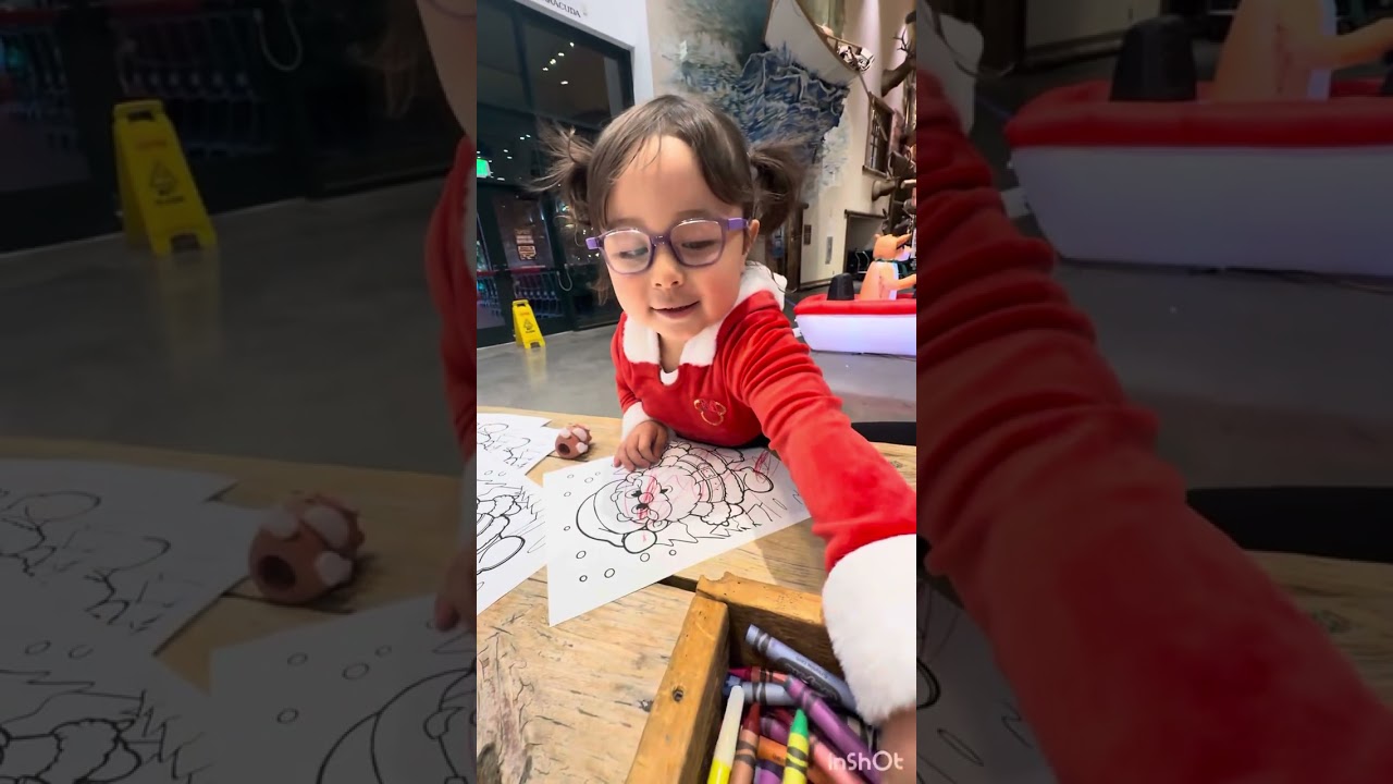 Laylas Annual Santa’s Workshop at Bass Pro with Free Pictures! 