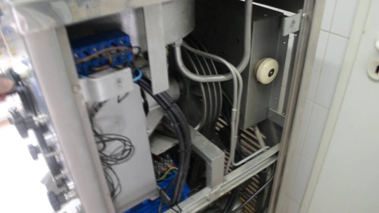 Cantoni motor  replacement in a Pastomante 25 ice cream machine