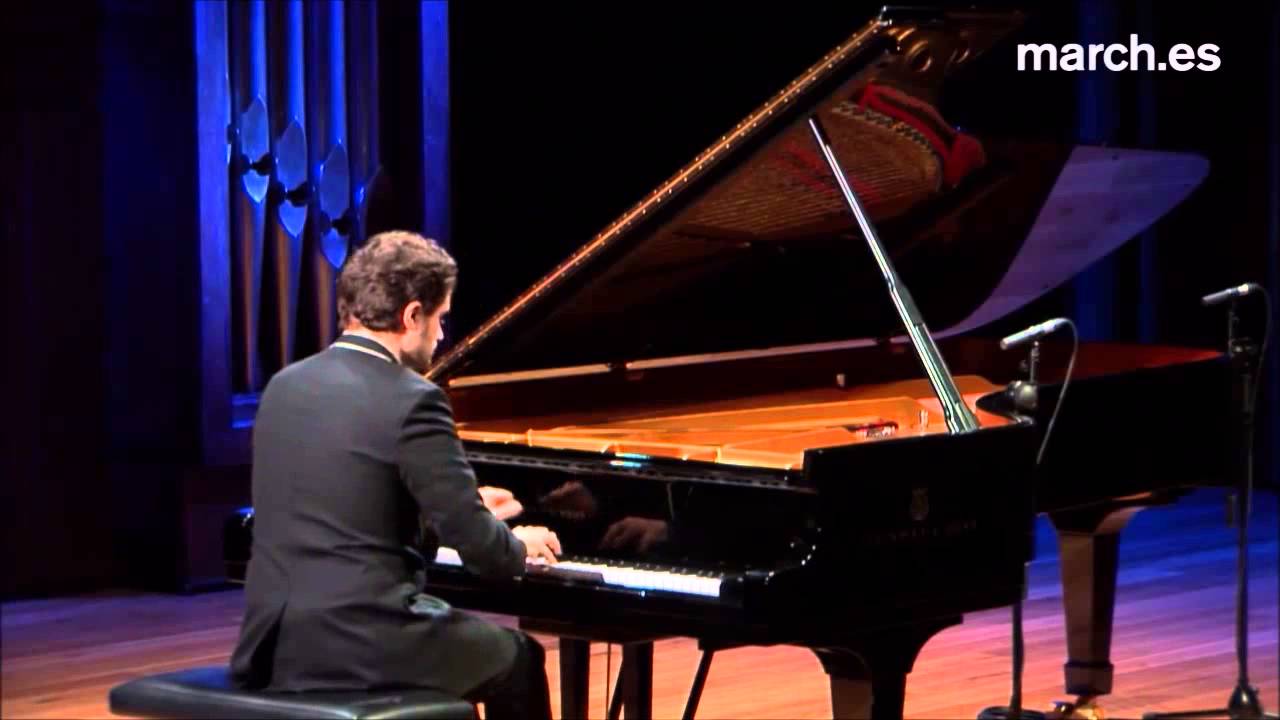Eduardo Fernandez - E. T. A. Hoffmann Sonata WO 40